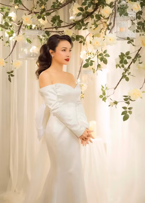 Tháng 12/2021, Lê Bê La xác nhận cuộc hôn nhân đầu tiên tan vỡ vào năm 2016 cũng như việc tái hôn diễn ra vào năm 2019. Ảnh: FBNV