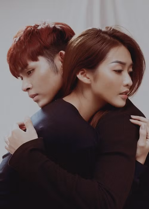 Jun Phạm và Khả Ngân úp mở về mối quan hệ giữa hai người. Cụ thể, Jun Phạm thừa nhận có tình cảm đặc biệt với bạn diễn còn Khả Ngân cho biết, Jun Phạm là mẫu đàn ông cô thích. Ảnh: VTC