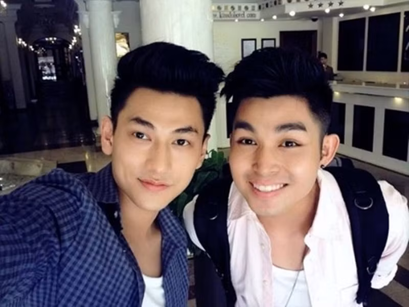 Khi nhóm 365 ra mắt, 2 thành viên Jun Phạm và Isaac bị đồn yêu nhau. Đối mặt với lời đồn này, Jun Phạm cho biết, sự thật cả chỉ là anh em, chuyện yêu nhau là không thể được. Ảnh: Yan