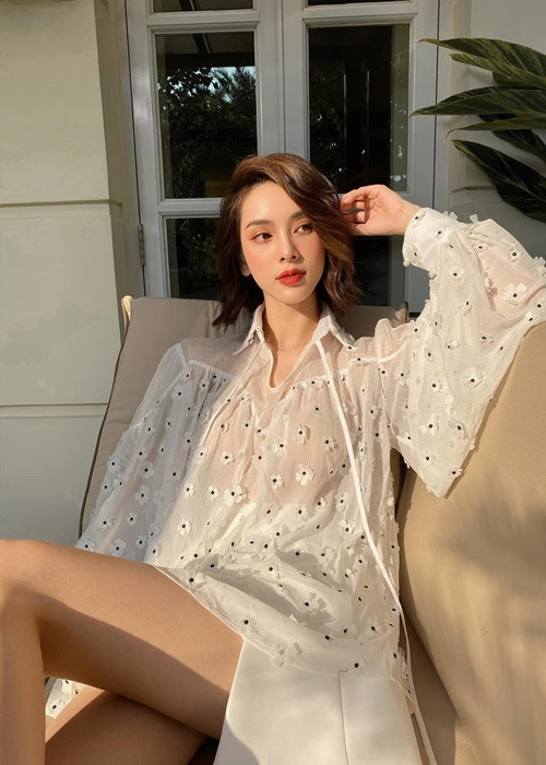 Bà mẹ một con có thể cân mọi phong cách.