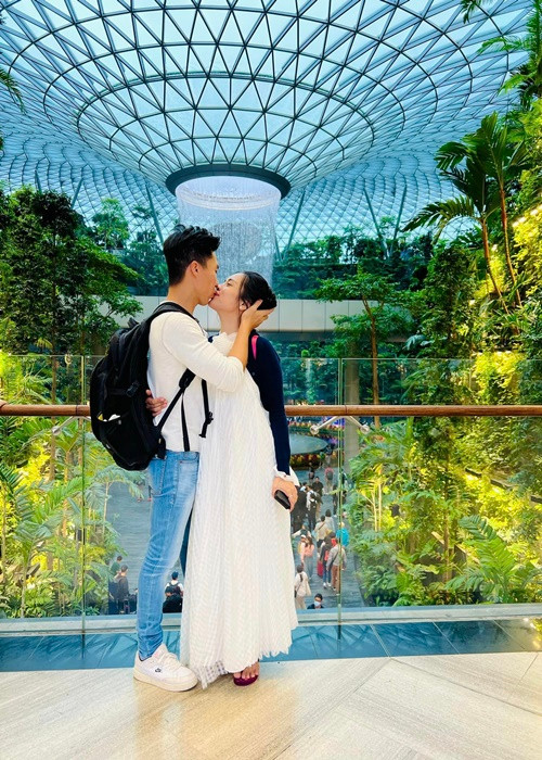 Cách đây không lâu, Ngọc Mai và Quốc Nghiệp chia sẻ thông tin làm đám cưới vào tháng 4/2023. Ảnh: FBNV