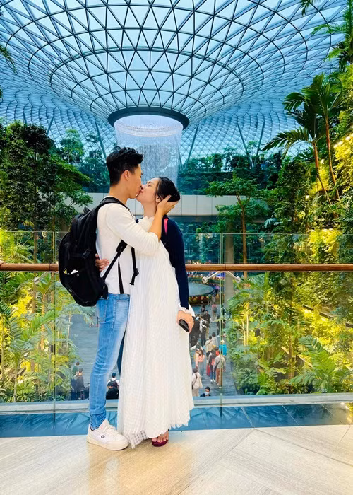 Cách đây không lâu, Ngọc Mai và Quốc Nghiệp chia sẻ thông tin làm đám cưới vào tháng 4/2023. Ảnh: FBNV