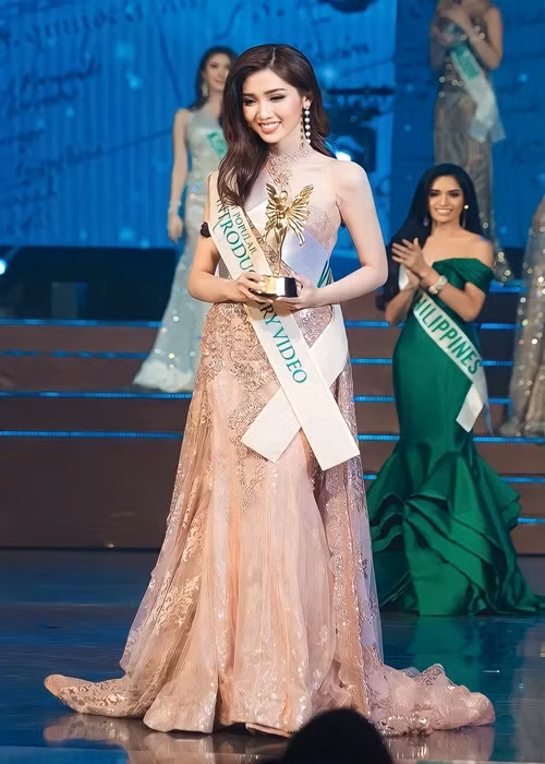 Ở cuộc thi Hoa hậu Chuyển giới Quốc tế 2019, Nhật Hà dừng chân ở top 6 và giành giải phụ Thí sinh có video giới thiệu gây chú ý nhất. Ảnh: FBNV