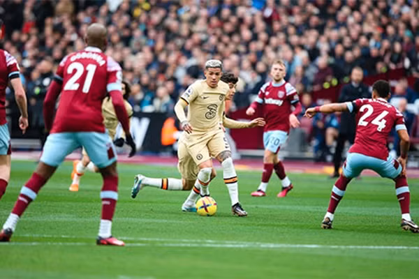 Chelsea, da du nhung chua dung