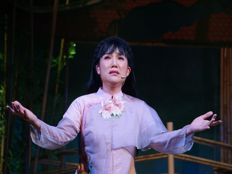 Ngoài dẫn chương trình, Cát Tường còn có tài diễn xuất. Năm 19 tuổi, cô đậu thủ khoa khoa diễn viên của Đại học Sân khấu điện ảnh TP.HCM. Khi ra trường, Cát Tường vào biên chế Nhà hát kịch TP.HCM. Ảnh: Người Lao Động