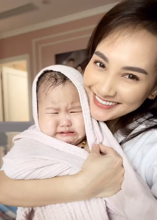 Nhiều người thích thú khi Bảo Thanh chia sẻ những khoảnh khắc đáng yêu của bé Nanu.