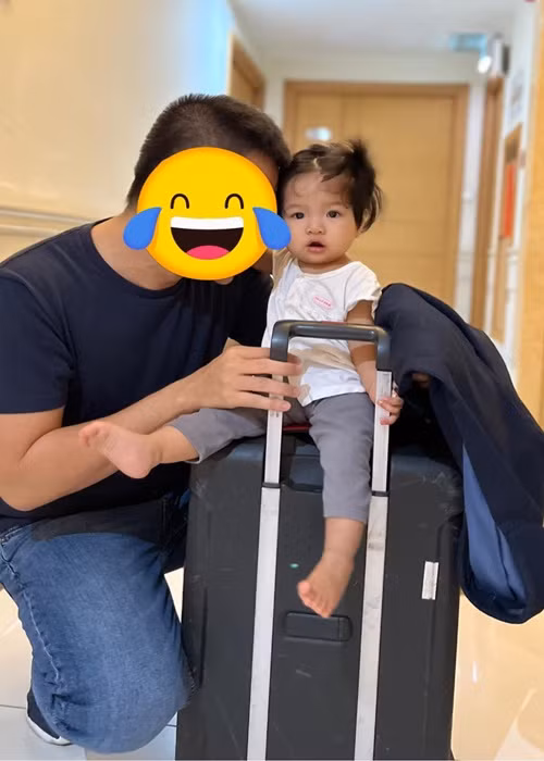 Ông xã giấu mặt của Lê Bê La yêu thương, chiều chuộng các con.