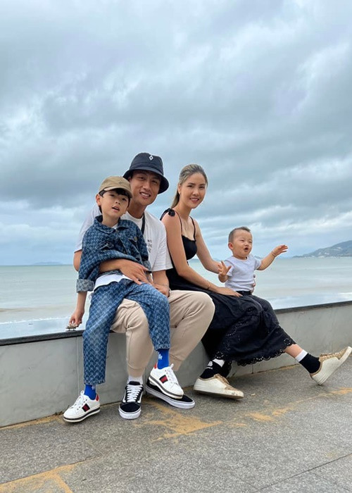 Cựu người mẫu Kỳ Hân hiện tại không còn là người phụ nữ nông nổi ngày nào mà là bà mẹ hai con điềm tĩnh.