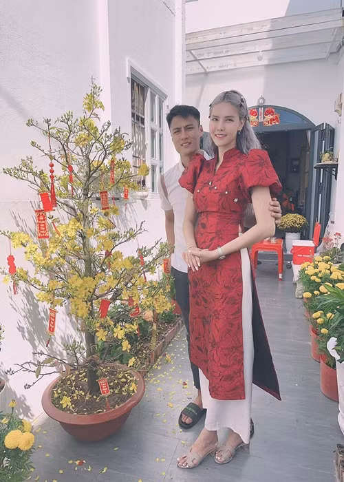 Mạc Hồng Quân - Kỳ Hân chính thức về chung một nhà vào tháng 6/2016.