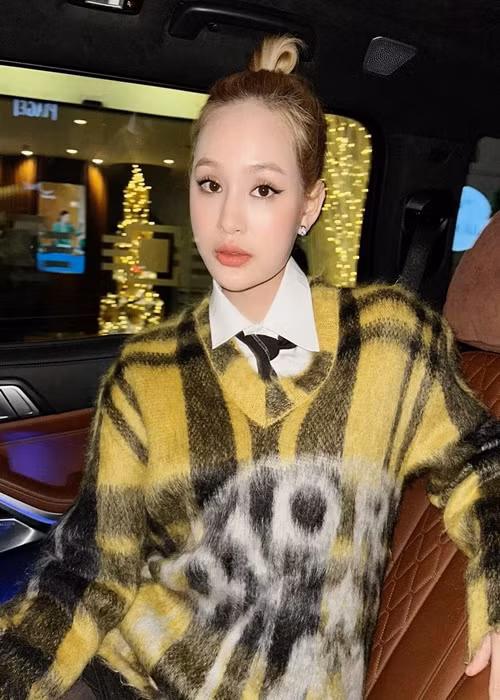 Hiền Hồ hiện tại kín tiếng về chuyện tình cảm.