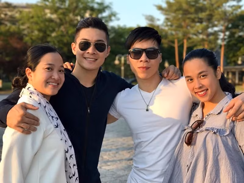 Hồng Phượng - O Sen Ngọc Mai là cặp chị em dâu cùng hoạt động nghệ thuật. Ảnh: VTC