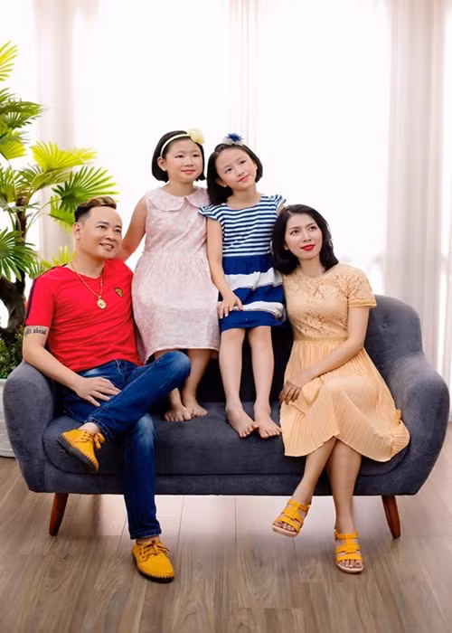 Trong cuộc phỏng vấn với Vietnamnet, nam diễn viên cho biết ở thời điểm ly thân, anh gặp biến cố trong kinh doanh và vấn đề về sức khoẻ, phải nằm viện nhưng vợ bận lo công việc riêng mình không có thời gian chăm sóc. Khi ấy, anh hụt hẫng và rơi vào trầm cảm. Ảnh: Vietnamnet