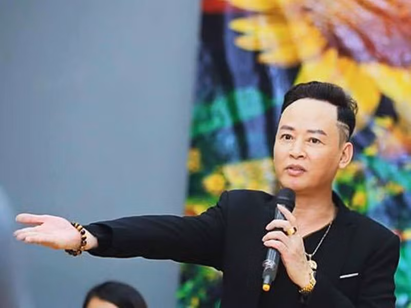 Sau khi chia tay người vợ thứ ba, Tùng Dương từng cho biết, anh không còn tâm trí nghĩ đến chuyện yêu đương. Tuy nhiên, nghĩ rằng chuyện tình cảm là duyên số nên anh không muốn nói trước. Ảnh: Vietnamnet