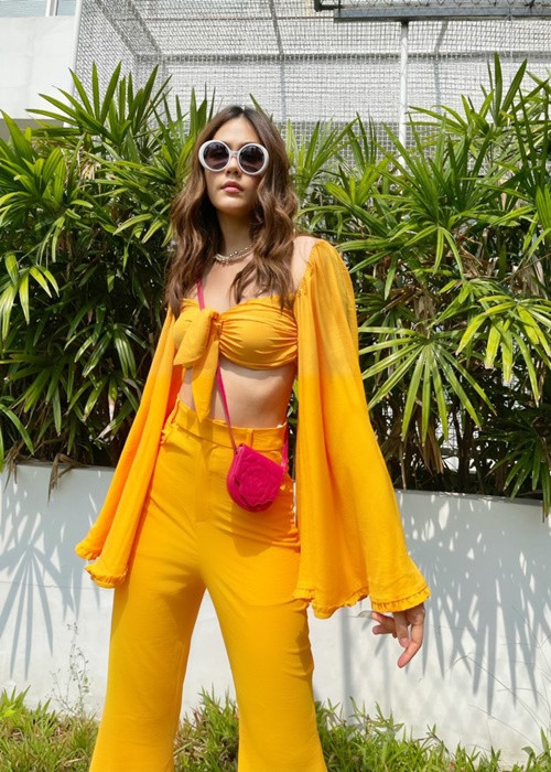 Người đẹp được chồng tỷ phú chiều chuộng.