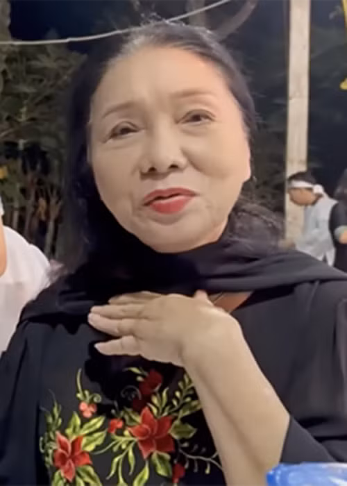 Hai lan ket hon cua NSND Bach Tuyet