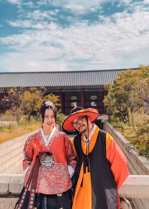 Nam rapper kể lại: "Tôi ấn tượng và để ý Gia Linh từ cuộc thi Thử thách cùng bước nhảy. Tuy nhiên, khi đó cô ấy mới 16 tuổi nên cả hai chỉ dừng lại ở mức bạn bè. Sau 4 năm, chúng tôi mới chính thức hẹn hò". Ảnh: FBNV