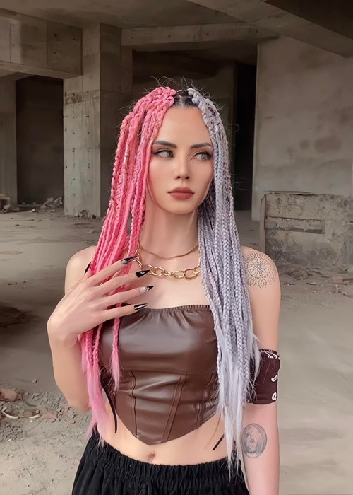 Bà xã của Hà Lê có phong cách thời trang cá tính nhưng không kém phần quyến rũ. Ảnh: FBNV