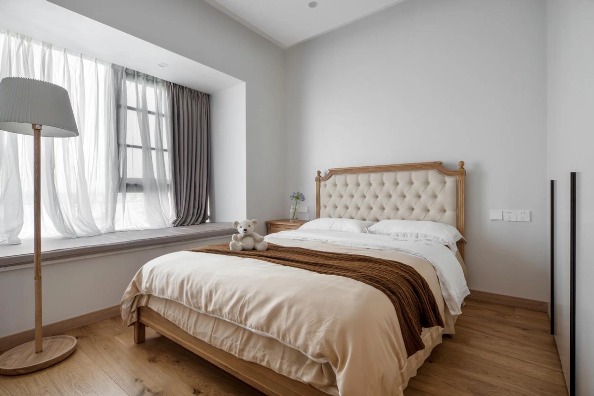 Phòng ngủ cho bé được thiết kế đơn giản và trang nhã, cho bé có một không gian nghỉ ngơi phù hợp nhất. Các bé được hướng dẫn để tự lựa chọn mẫu giường ngủ yêu thích của riêng mình.