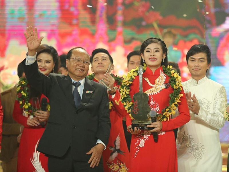 Năm 14 tuổi, Quỳnh Như đoạt giải quán quân Solo cùng Bolero. Ảnh: FBNV