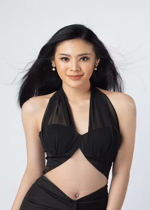 Năm 2022, nữ ca sĩ tham gia Gương mặt điện ảnh và dừng chân ở bán kết. Ảnh: FBNV