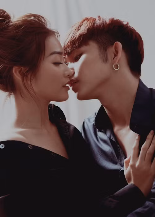 Jun Phạm và Khả Ngân cho biết, cả hai đều có tình cảm đặc biệt với đối phương. “Tôi với anh Jun rất hợp nhau, thường xuyên tâm sự và chia sẻ không ngại gì cả mà tìm được một người bạn như vậy rất khó”, Khả Ngân chia sẻ. Ảnh: VTC