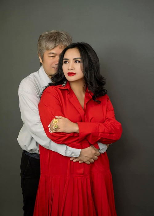 Khi bị tung tin đồn chia tay Thanh Lam, bác sĩ Bùi Tiến Hùng lên tiếng.