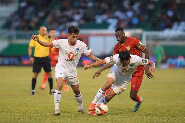 Tren doi vai Minh Vuong, HAGL co vuot qua thu thach khac nghiet?-Hinh-2