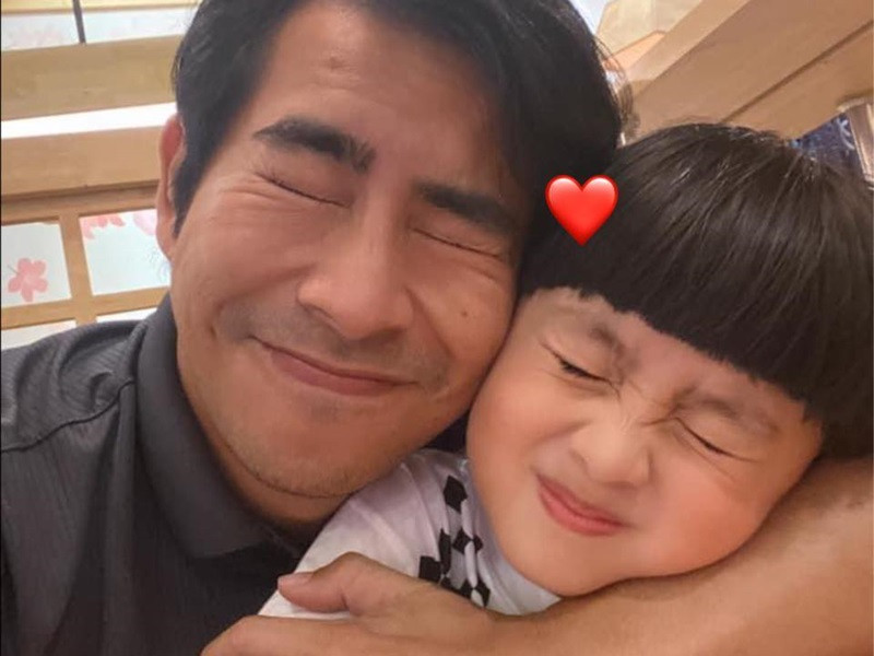 Thanh Bình khẳng định, anh luôn cố gắng bù đắp tình cảm cho con trai.