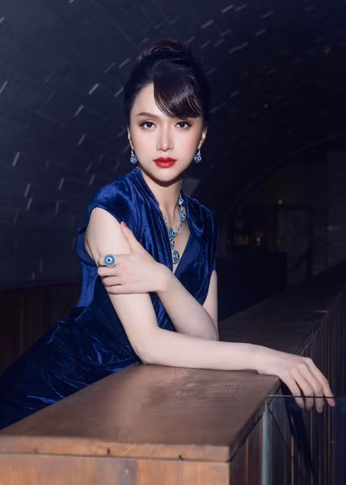 Hương Giang đang tích cực hoạt động trong showbiz Việt.