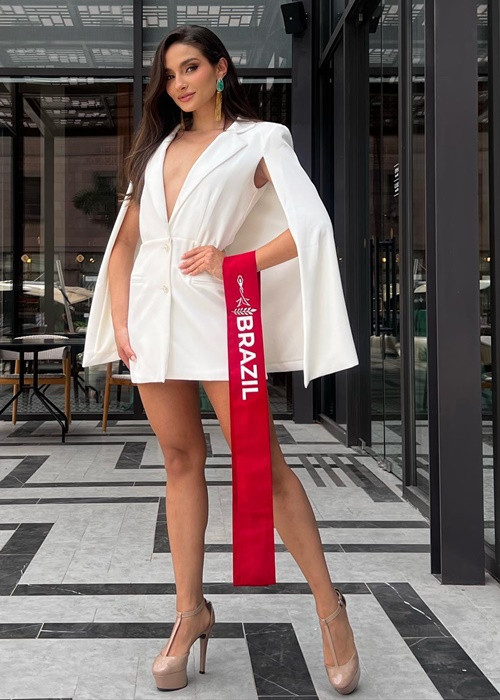 Sau khi đăng quang Miss Charm mùa đầu tiên, người đẹp sẽ có một năm để đồng hành cùng ban tổ chức, lan tỏa nhiều thông điệp ý nghĩa về giáo dục, du lịch. Ảnh: Instagram