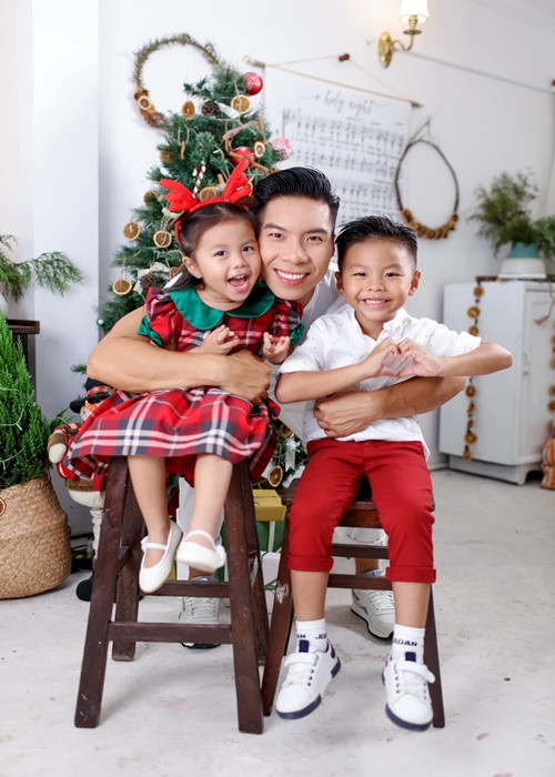 Trong mắt Quốc Nghiệp, con trai rất quậy và gương mặt hiếu động từ ngày xưa nhưng rất đáng yêu còn con gái hồn nhiên, dễ thương.