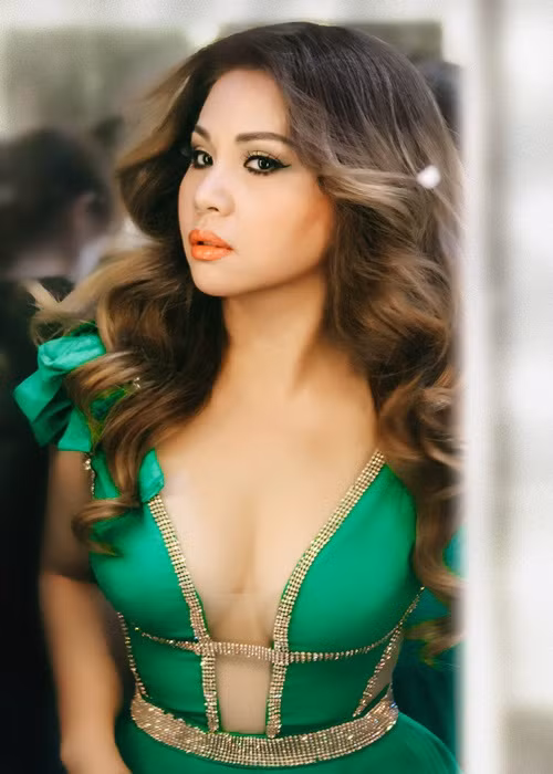 Nhan sac Minh Tuyet khong muon mang danh ca si sexy