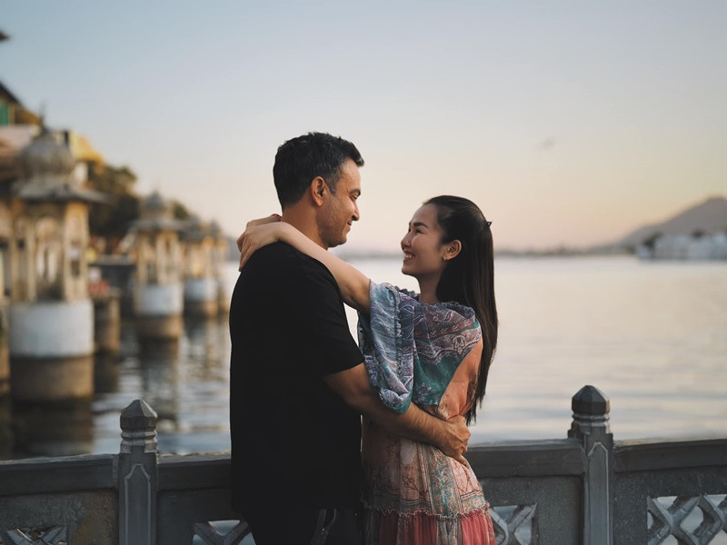 Năm 2019, tại sự kiện Võ Hạ Trâm giới thiệu liveshow kỷ niệm 12 năm ca hát, doanh nhân Vikas bày tỏ cảm thấy tự hào về vợ.