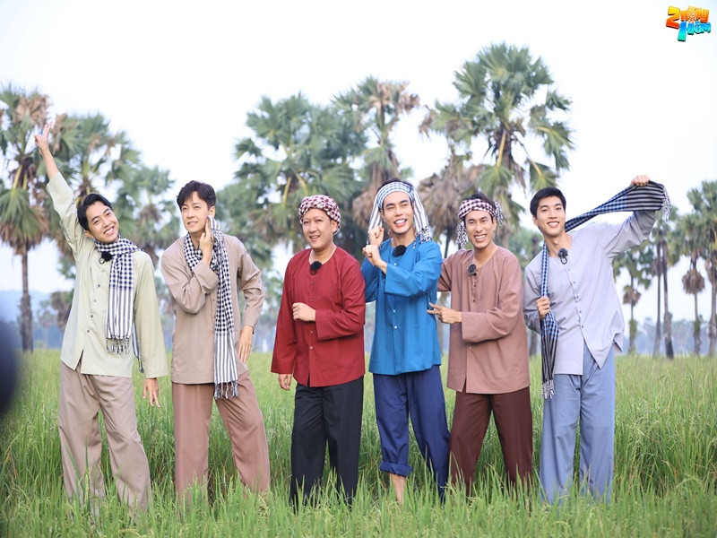 Là em út trong “2 ngày 1 đêm”, HIEUTHUHAI nhận được sự quan tâm, chăm sóc đặc biệt từ đàn anh. Ảnh: FBNV