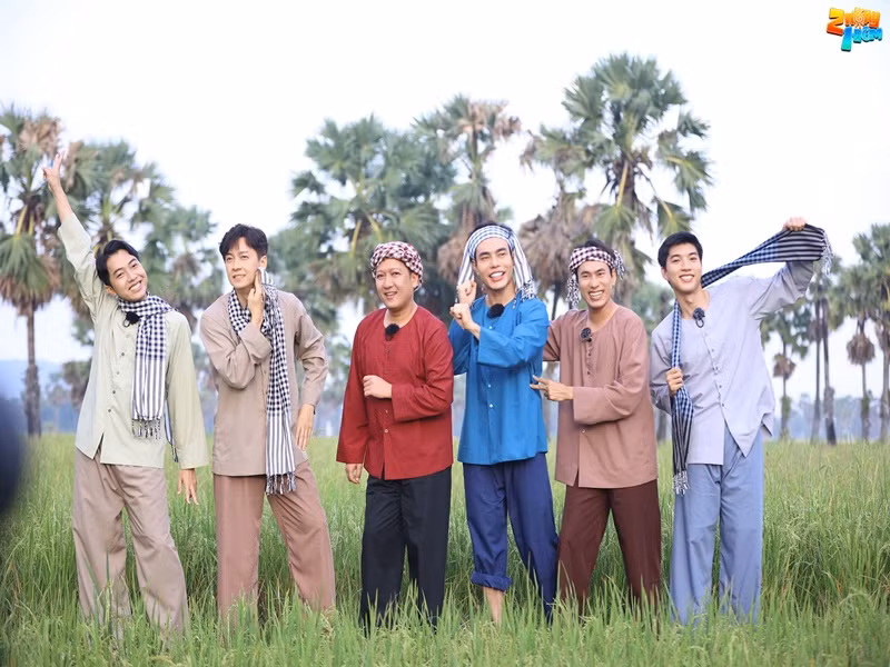 Là em út trong “2 ngày 1 đêm”, HIEUTHUHAI nhận được sự quan tâm, chăm sóc đặc biệt từ đàn anh. Ảnh: FBNV