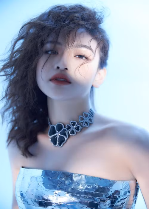 Trong cuộc phỏng vấn với Pháp luật TP HCM năm 2022, nữ diễn viên trải lòng, trong tình yêu cô là cô gái hiền lành, ngoan ngoãn, nghe lời, thậm chí ngu ngốc. Ảnh: FBNV