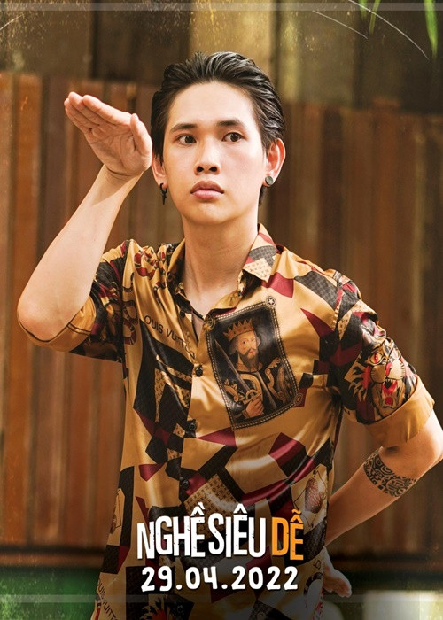 Quỳnh Lý tâm sự: “Trong con đường nghề, mình phải luôn cố gắng và nỗ lực làm tốt những cơ hội mà mình nhận được từ anh chị em đồng nghiệp. Nhưng nói thì dễ, đi tìm chiếc chìa khóa của chính bản thân mới là điều khó nhất đối với tôi vì trong làng giải trí hiện tại, bạn phải có “điểm sáng” thì mới có thể khiến khán giả nhớ đến mỗi khi nhắc về mình… Tôi thấy mình cần bổ sung rất nhiều về mặt kiến thức nghề nghiệp và vốn sống cũng như là những tài lẻ để có thể trở thành một người nghệ sĩ đa phong cách”. Ảnh: FBNV