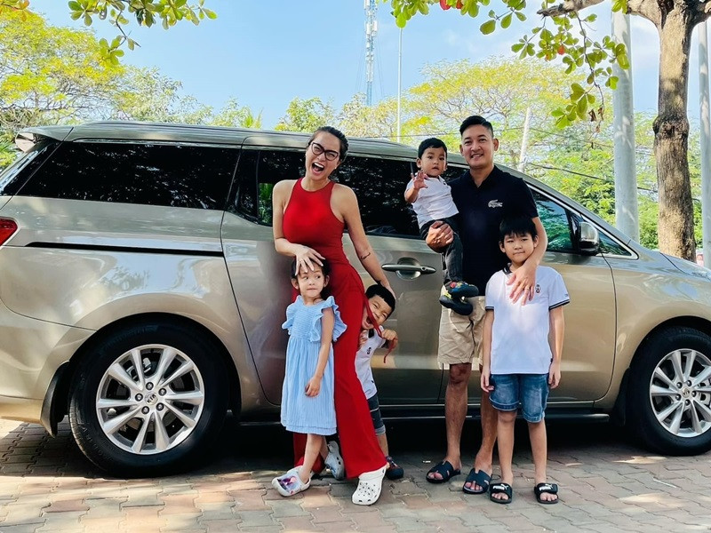 Trong mắt Thành Đạt, Hải Băng vẫn mới mẻ và thú vị như ngày đầu hẹn hò.