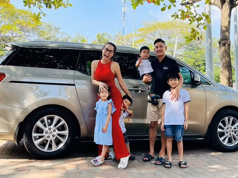 Trong mắt Thành Đạt, Hải Băng vẫn mới mẻ và thú vị như ngày đầu hẹn hò.