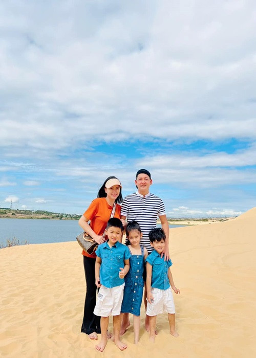 Thành Đạt và Hải Băng hiện tại có ba người con chung: 2 trai, 1 gái.