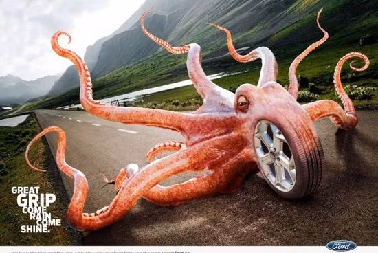 Hãng xe Ford và hình ảnh cực dị khi quảng cáo sản phẩm.