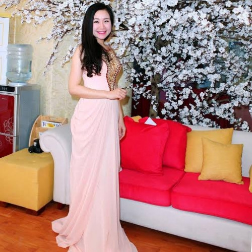 Khánh Vinh theo nghiệp MC đã được 8 năm nay.