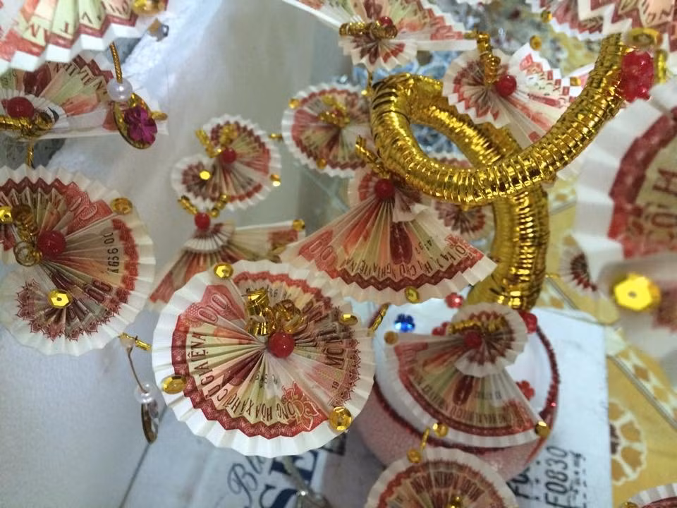 Boc gia loat cay tien tai loc 2016 vua bung hang-Hinh-3