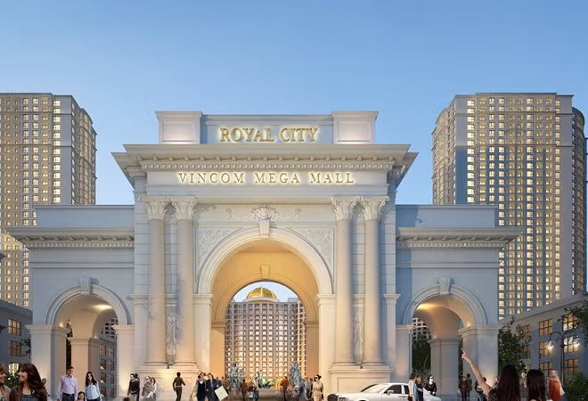 Hoạt động trong lĩnh vực bất động sản, bà Nguyễn Thủy Hà - cổ đông Vingroup là một trong những người theo sát nữ đại gia Như Loan trên bảng xếp hạng người giàu có năm 2015, giá trị tài sản của bà là 474 tỷ đồng.