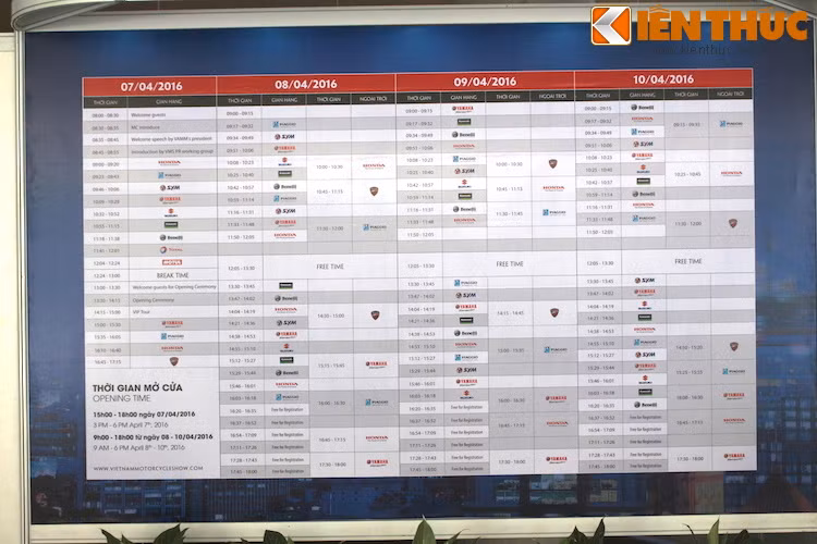 Dù là lần đầu tiên tổ chức nhưng các hãng môtô, xe máy đã chuẩn bị rất kỹ càng với nhiều mẫu xe bất ngờ, hấp dẫn tại Triển lãm xe máy Việt Nam lần I. Triển lãm sẽ chính thức khai mạc từ 7/4 và kết thúc vào 10/4/2016.