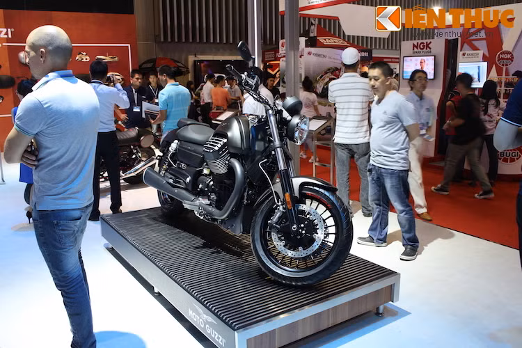 Được ra mắt lần đầu vào trước hè 2015, Moto Guzzi Audace là một trong 2 dòng cruiser dựa trên chiếc California 1400 mới của hãng xe Ý, bên cạnh chiếc Eldorado với kiểu dáng cổ điển.