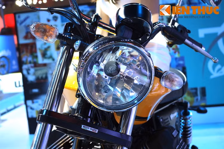 Chạy theo phong cách hoài cổ (retro), V9 Roamer là một mẫu xe có thiết kế như từ thập niên 60-70, mang phong cách đầy thanh lịch nhưng phóng khoáng và "phong trần" đậm chất Ý.