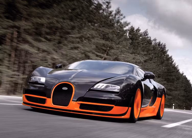 Với lỗi này, các đại lý của hãng xe Bugatti sẽ bắt lại chắc chắn các tấm chắn và thay những tấm đã bị rỉ bằng loại mới bằng nhôm, đương nhiên là hoàn toàn miễn phí.