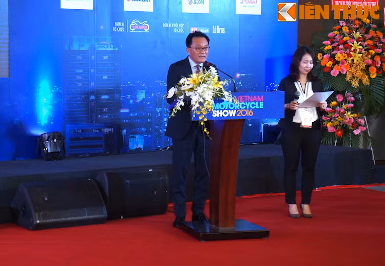 Với quy mô gần 10.000 m2, VMCS trưng bày hơn 170 mẫu xe đến từ 08 thương hiệu xe máy danh tiếng thế giới Honda, Piaggio, Suzuki, SYM, Yamaha, Benelli, Kawasaki, Ducati.