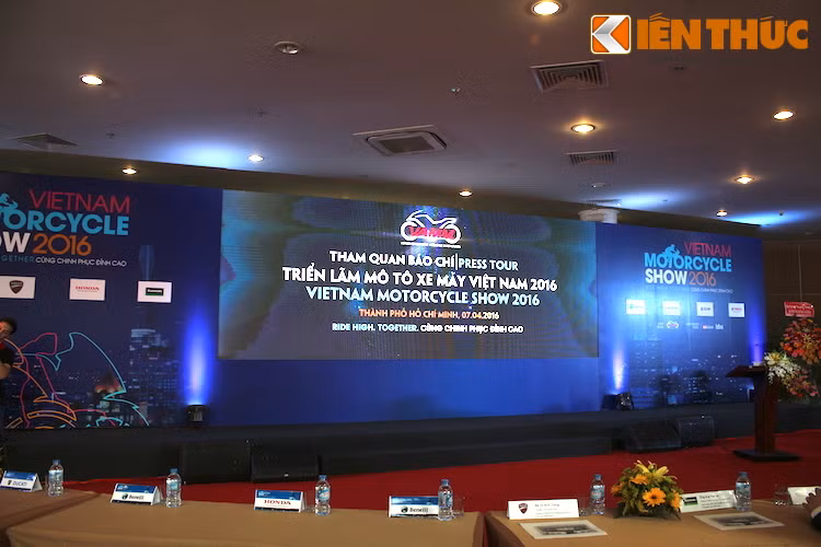 Mang thông điệp "Ride High! Together - Cùng chinh phục đỉnh cao", VMCS sẽ mang tới một thế giới xe đầy màu sắc với nhân vật chính là những mẫu xe thương mại và xe ý tưởng ấn tượng lần đầu tiên xuất hiện ở Việt Nam.